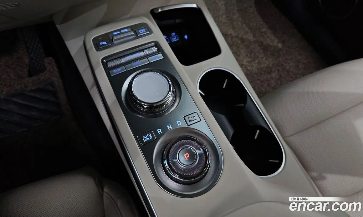Genesis GV70 2023 2.5 автомат (гидро), фото 11