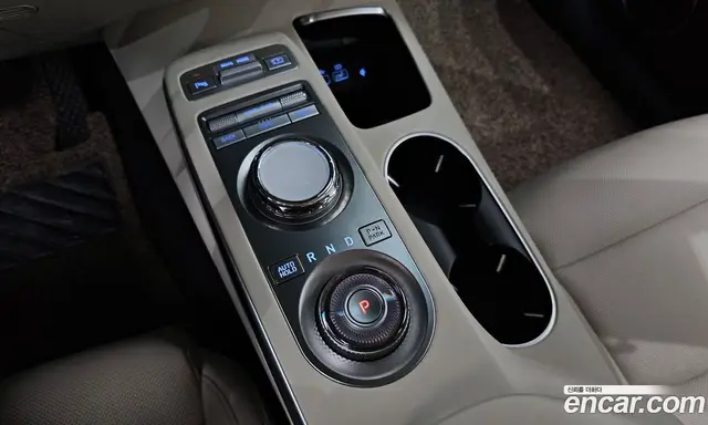 Genesis GV70 2023 2.5 автомат (гидро), миниатюра 11