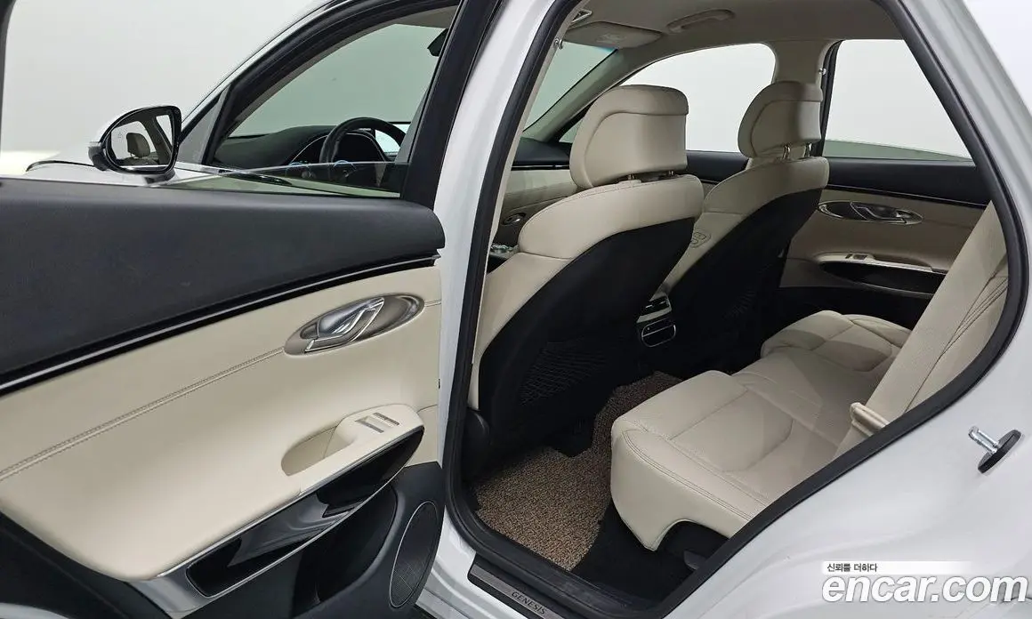 Genesis GV70 2023 2.5 автомат (гидро), фото 15