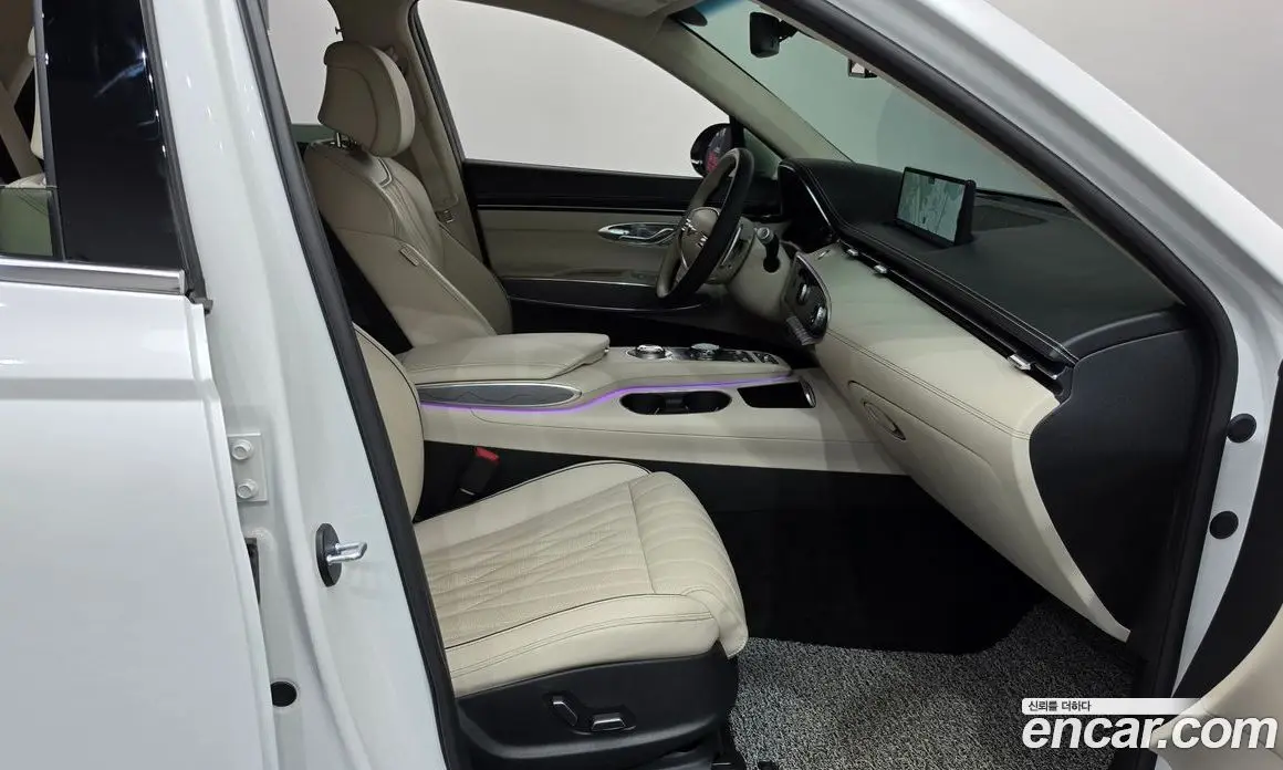 Genesis GV70 2023 2.5 автомат (гидро), фото 16 Genesis GV70 2023 2.5 автомат (гидро), фото 16