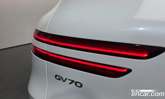 Genesis GV70 2023 2.5 автомат (гидро), миниатюра 9 Genesis GV70 2023 2.5 автомат (гидро), миниатюра 9