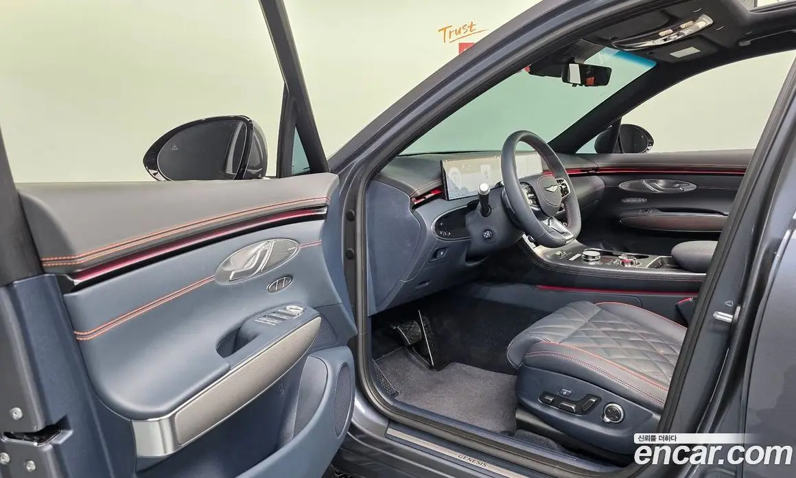 Genesis GV70 2024 2.5 автомат (гидро), фото 12