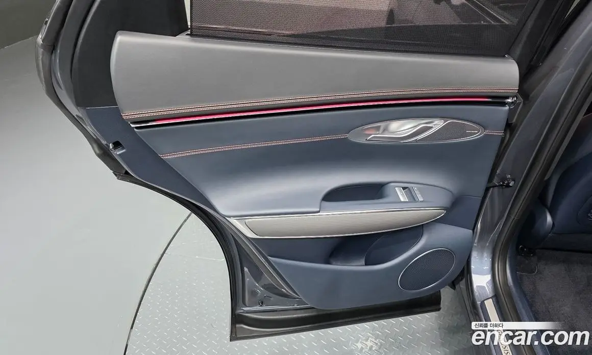 Genesis GV70 2024 2.5 автомат (гидро), фото 14