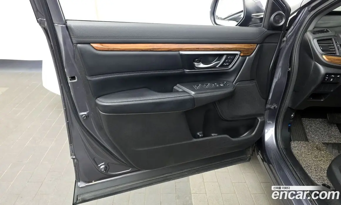 Honda CR-V 2017 1.5 автомат (гидро), фото 14 Honda CR-V 2017 1.5 автомат (гидро), фото 14