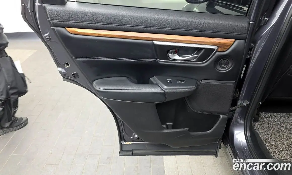 Honda CR-V 2017 1.5 автомат (гидро), фото 15 Honda CR-V 2017 1.5 автомат (гидро), фото 15