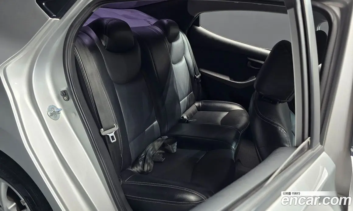 Hyundai Avante 2011 1.6 автомат (гидро), фото 17