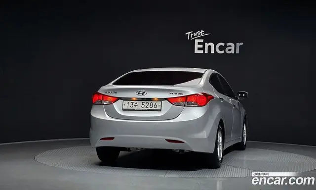 Hyundai Avante 2011 1.6 автомат (гидро), миниатюра 4