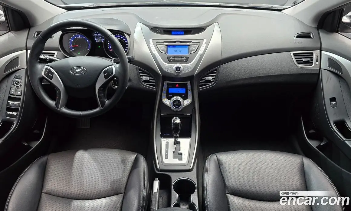 Hyundai Avante 2011 1.6 автомат (гидро), фото 10