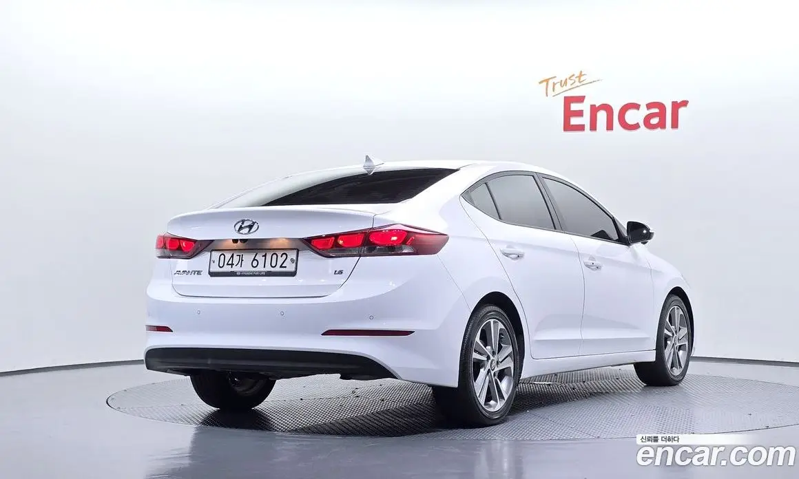 Hyundai Avante 2018 1.6 автомат (гидро), фото 2 Hyundai Avante 2018 1.6 автомат (гидро), фото 2