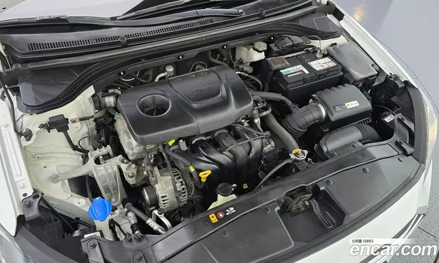 Hyundai Avante 2018 1.6 автомат (гидро), миниатюра 6 Hyundai Avante 2018 1.6 автомат (гидро), миниатюра 6