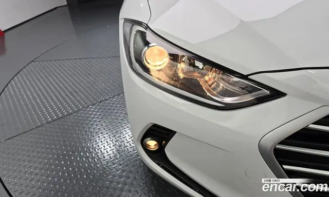 Hyundai Avante 2018 1.6 автомат (гидро), миниатюра 8 Hyundai Avante 2018 1.6 автомат (гидро), миниатюра 8