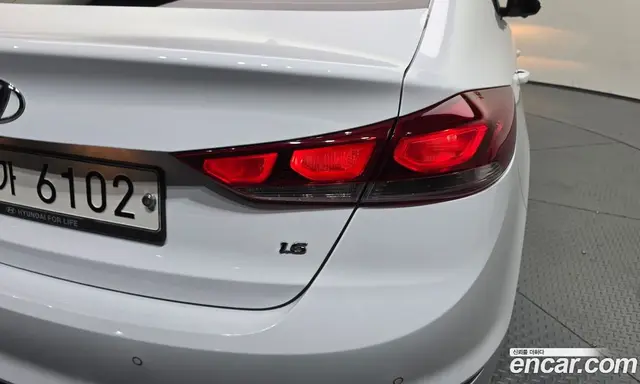 Hyundai Avante 2018 1.6 автомат (гидро), миниатюра 9 Hyundai Avante 2018 1.6 автомат (гидро), миниатюра 9