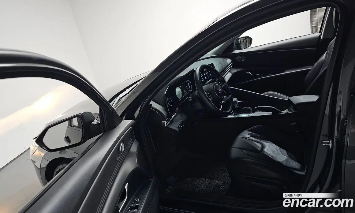 Hyundai Avante 2020 1.6 автомат (гидро), фото 12