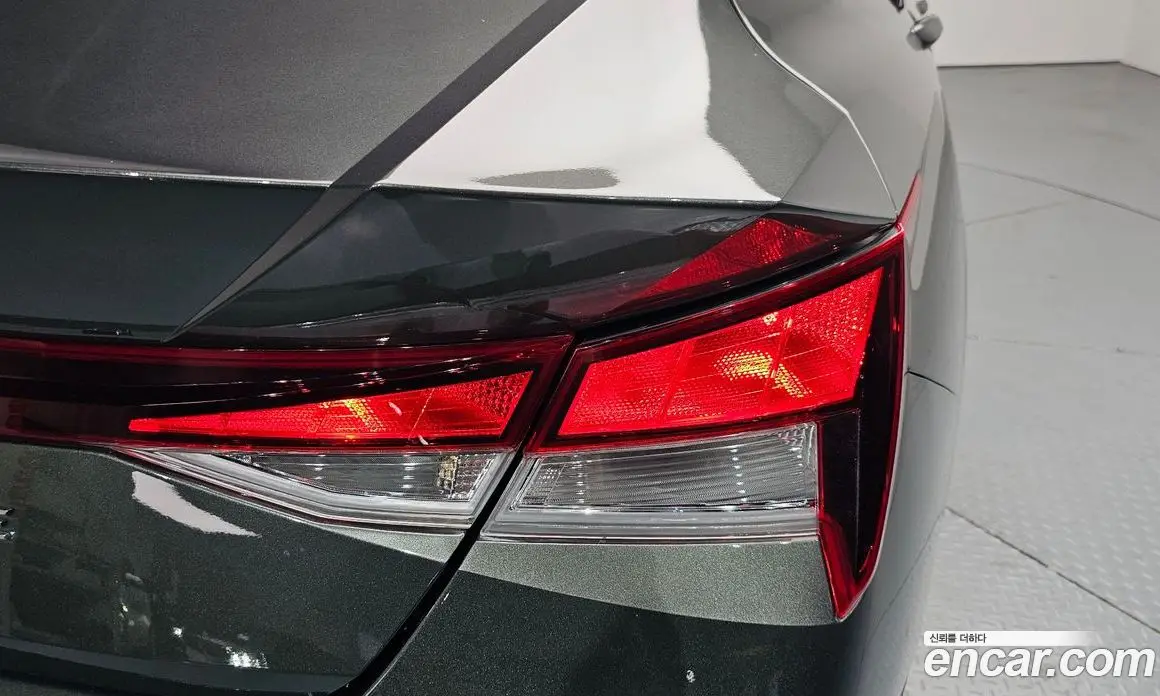 Hyundai Avante 2020 1.6 автомат (гидро), фото 8
