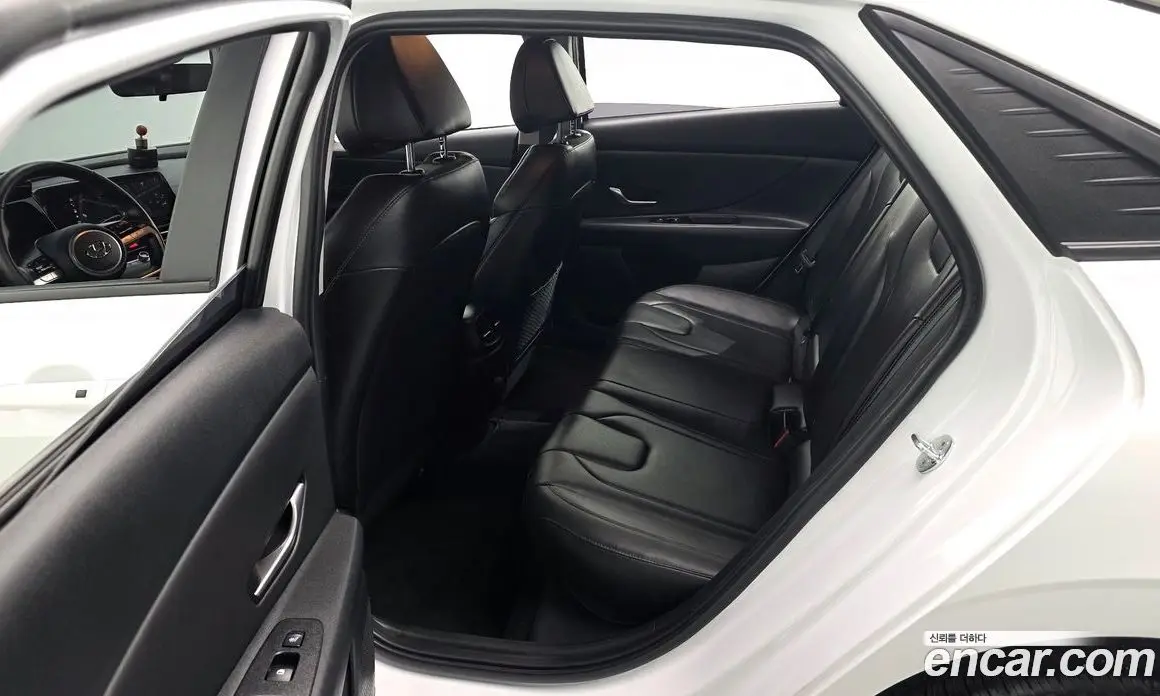 Hyundai Avante 2020 1.6 автомат (гидро), фото 18