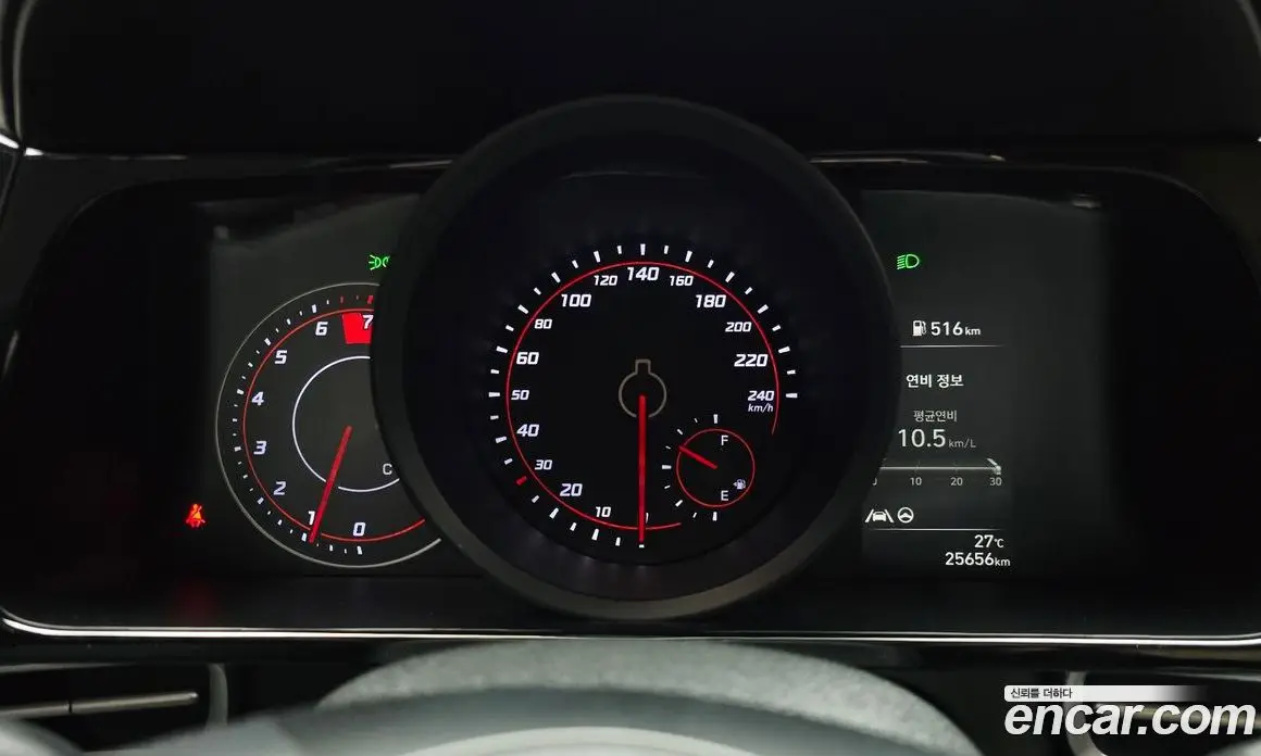Hyundai Avante 2021 1.6 автомат (гидро), фото 11