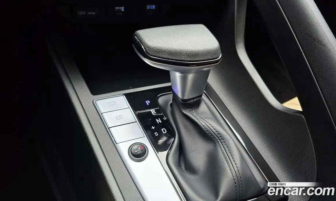 Hyundai Avante 2021 1.6 автомат (гидро), фото 12