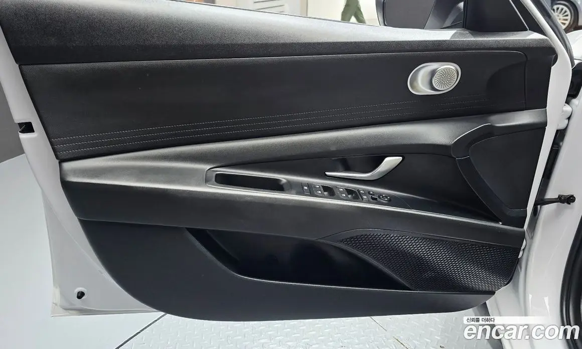 Hyundai Avante 2021 1.6 автомат (гидро), фото 14