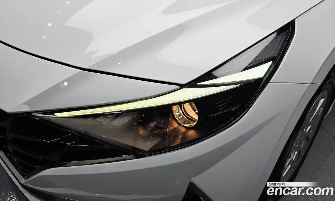 Hyundai Avante 2021 1.6 автомат (гидро), фото 8