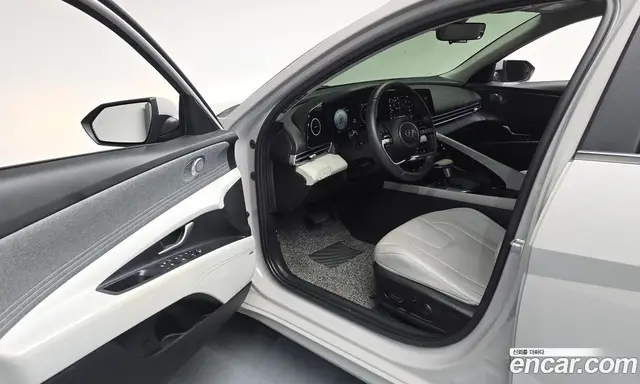 Hyundai Avante 2022 1.6 автомат (гидро), миниатюра 12