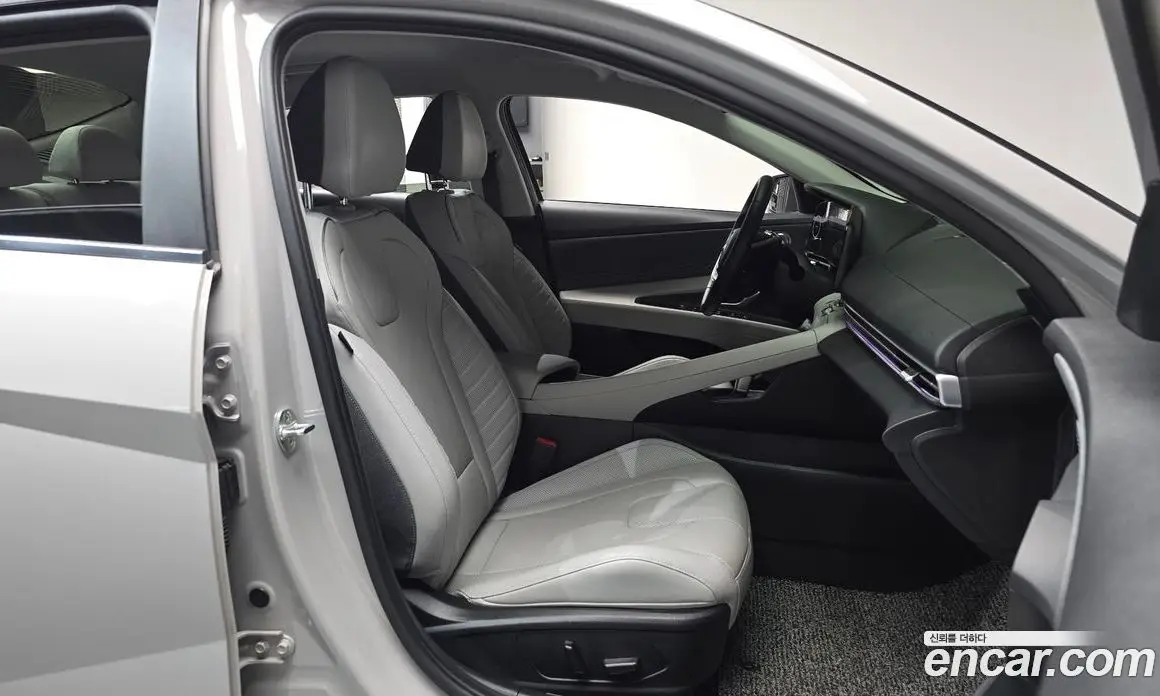 Hyundai Avante 2022 1.6 автомат (гидро), фото 16 Hyundai Avante 2022 1.6 автомат (гидро), фото 16