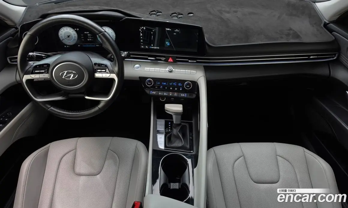 Hyundai Avante 2022 1.6 автомат (гидро), фото 7