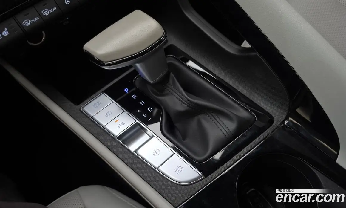 Hyundai Avante 2022 1.6 автомат (гидро), фото 9