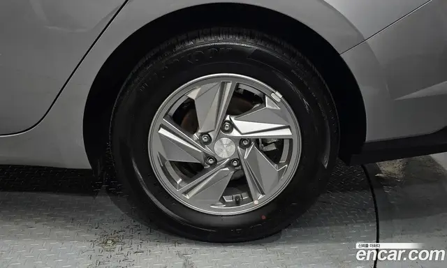 Hyundai Avante 2025 1.6 автомат (гидро), миниатюра 7 Hyundai Avante 2025 1.6 автомат (гидро), миниатюра 7