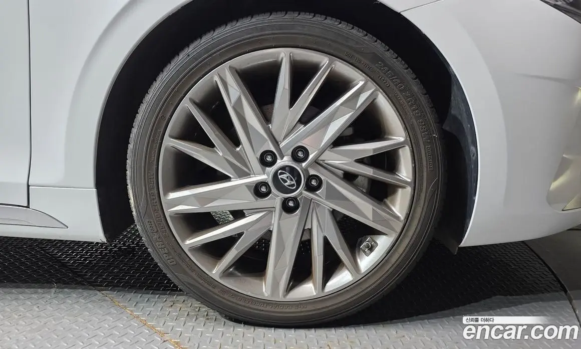 Hyundai Grandeur 2020 2.5 автомат (гидро), фото 7
