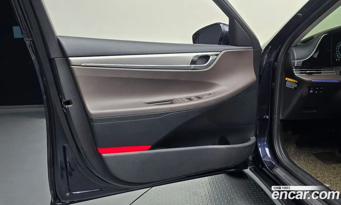 Hyundai Grandeur 2020 2.5 автомат (гидро), фото 14