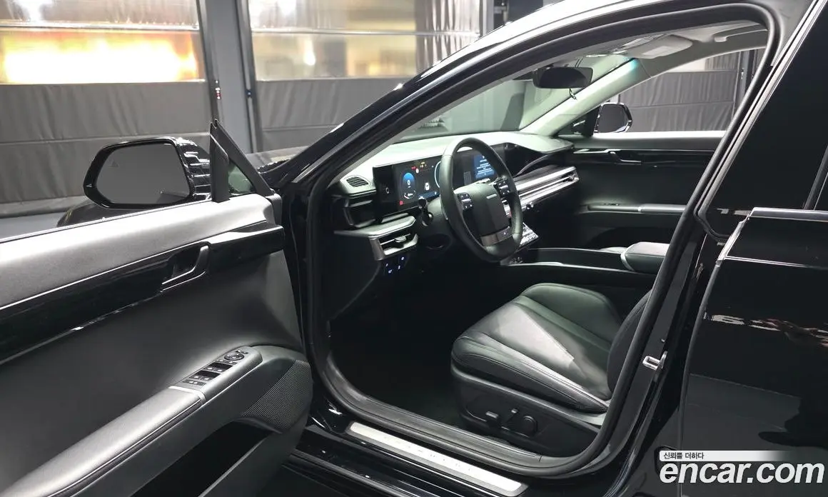 Hyundai Grandeur 2023 2.5 автомат (гидро), фото 13