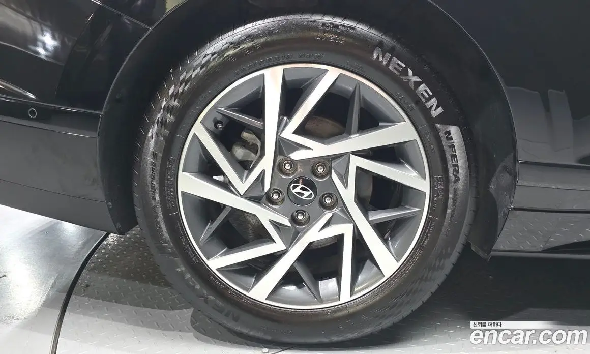 Hyundai Grandeur 2023 2.5 автомат (гидро), фото 5