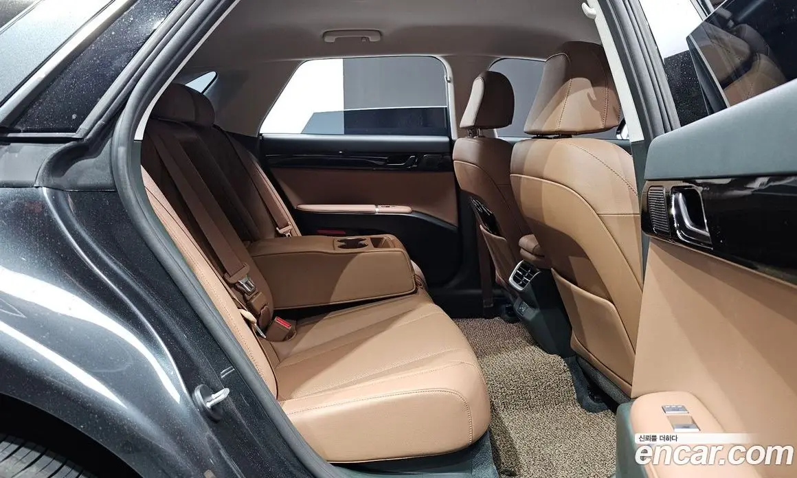 Hyundai Grandeur 2024 2.5 автомат (гидро), фото 17