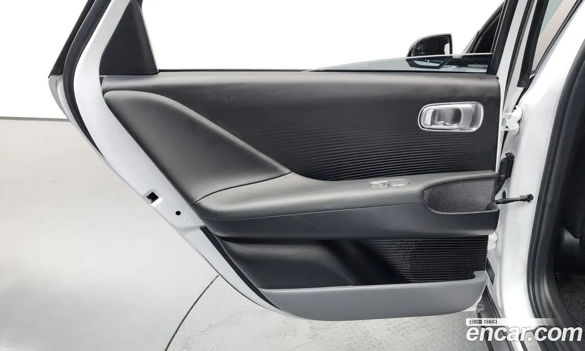 Hyundai Ioniq 6 2022 0.1 автомат (гидро), фото 15