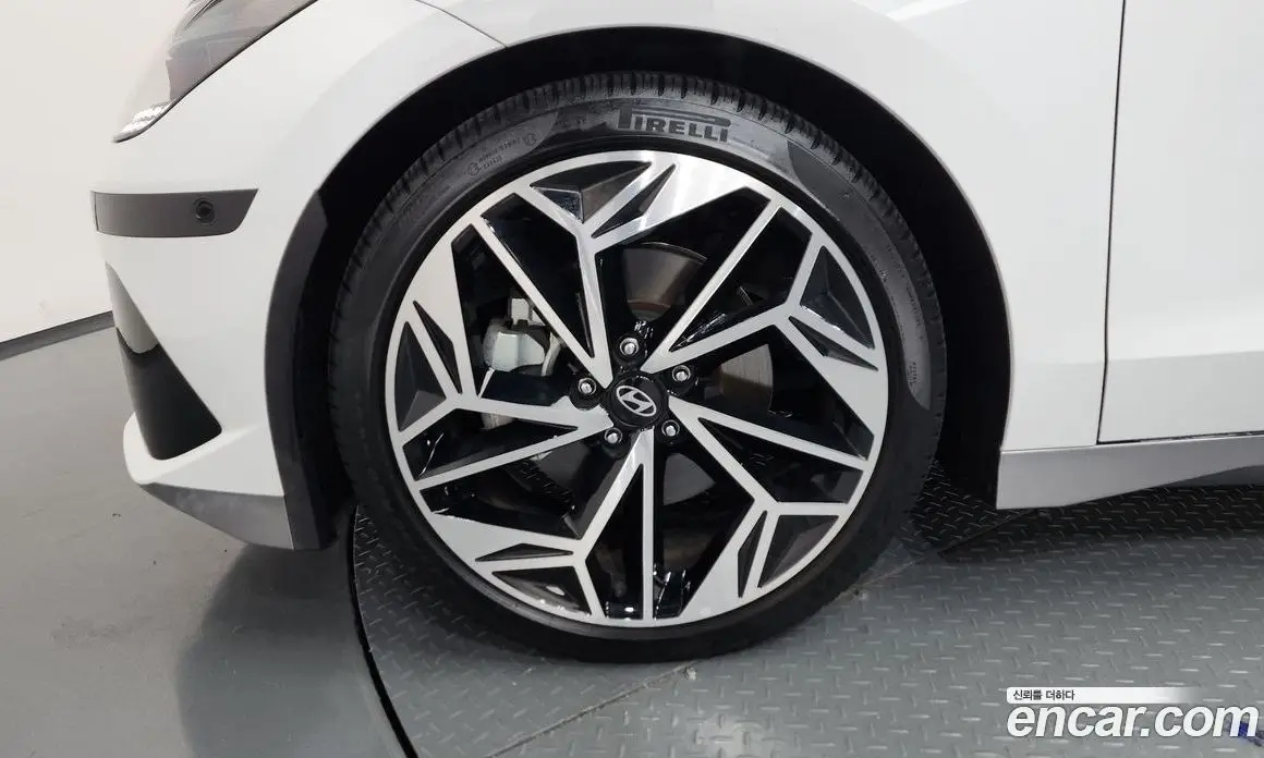 Hyundai Ioniq 6 2022 0.1 автомат (гидро), фото 5