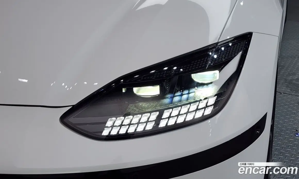Hyundai Ioniq 6 2022 0.1 автомат (гидро), фото 8