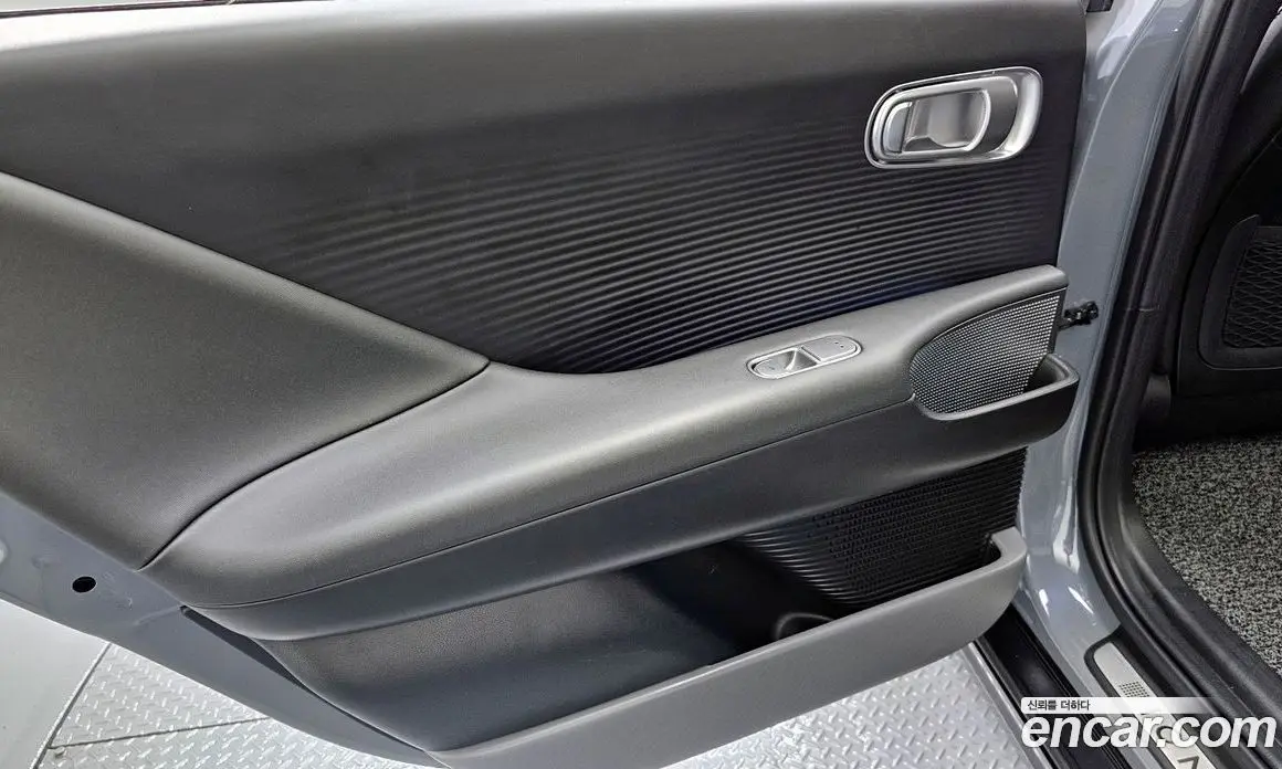 Hyundai Ioniq 6 2023 0.1 автомат (гидро), фото 15