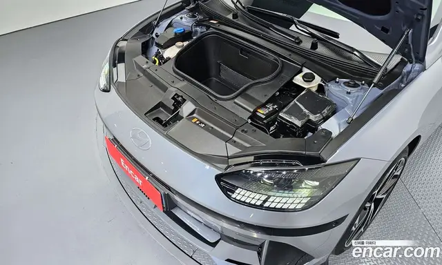 Hyundai Ioniq 6 2023 0.1 автомат (гидро), миниатюра 6