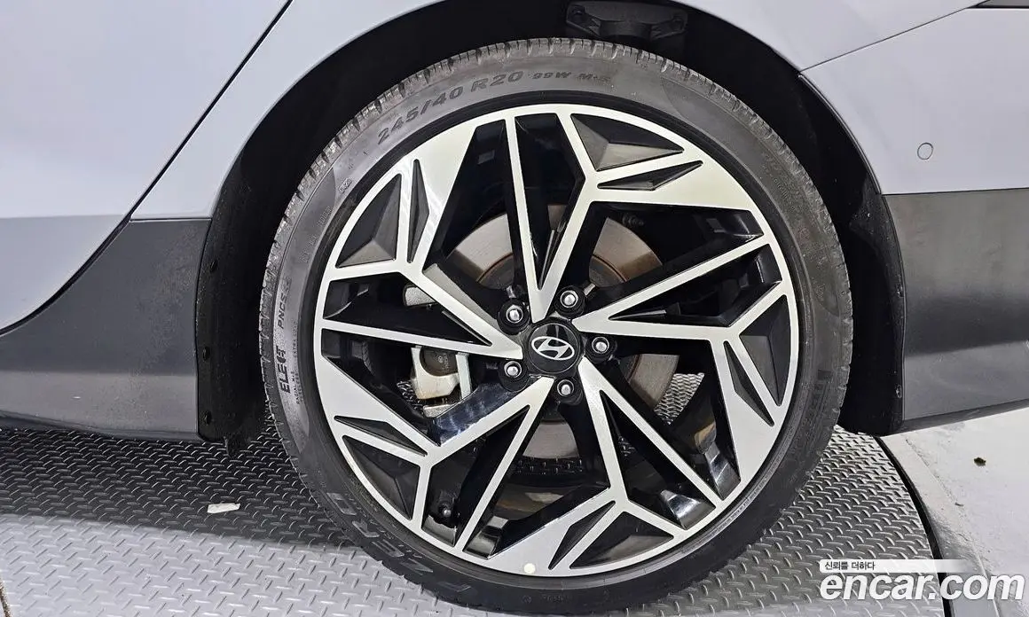 Hyundai Ioniq 6 2023 0.1 автомат (гидро), фото 7