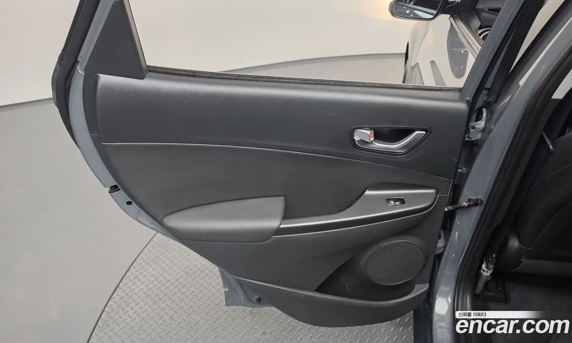 Hyundai Kona 2022 1.6 автомат (гидро), фото 15