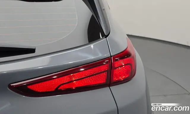 Hyundai Kona 2022 1.6 автомат (гидро), миниатюра 9