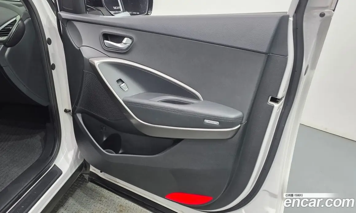 Hyundai Santa Fe 2016 2.0 автомат (гидро), фото 14 Hyundai Santa Fe 2016 2.0 автомат (гидро), фото 14