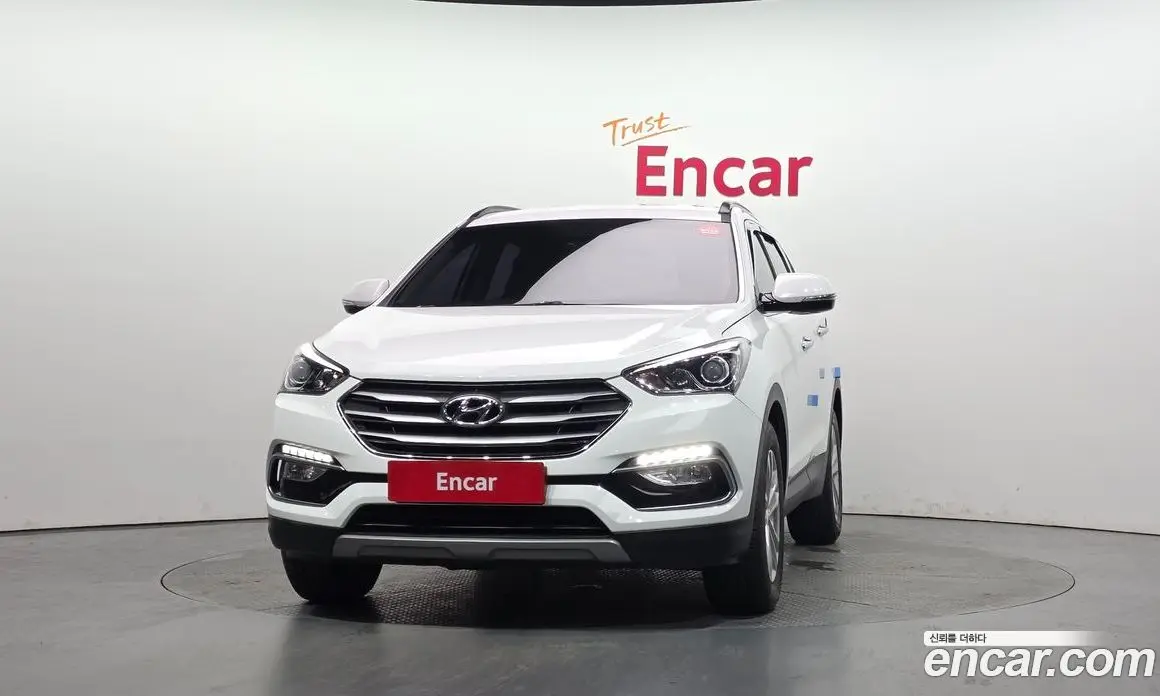 Hyundai Santa Fe 2016 2.0 автомат (гидро), фото 3 Hyundai Santa Fe 2016 2.0 автомат (гидро), фото 3