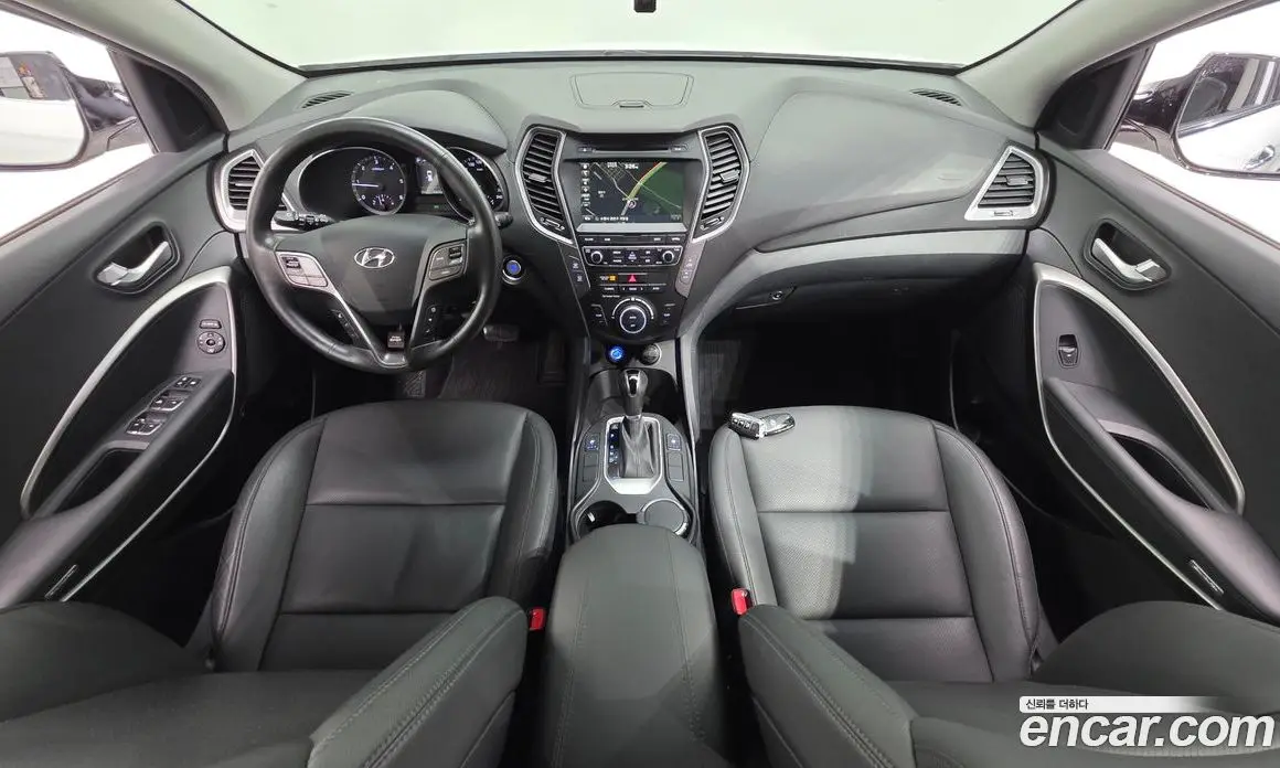 Hyundai Santa Fe 2016 2.0 автомат (гидро), фото 10 Hyundai Santa Fe 2016 2.0 автомат (гидро), фото 10