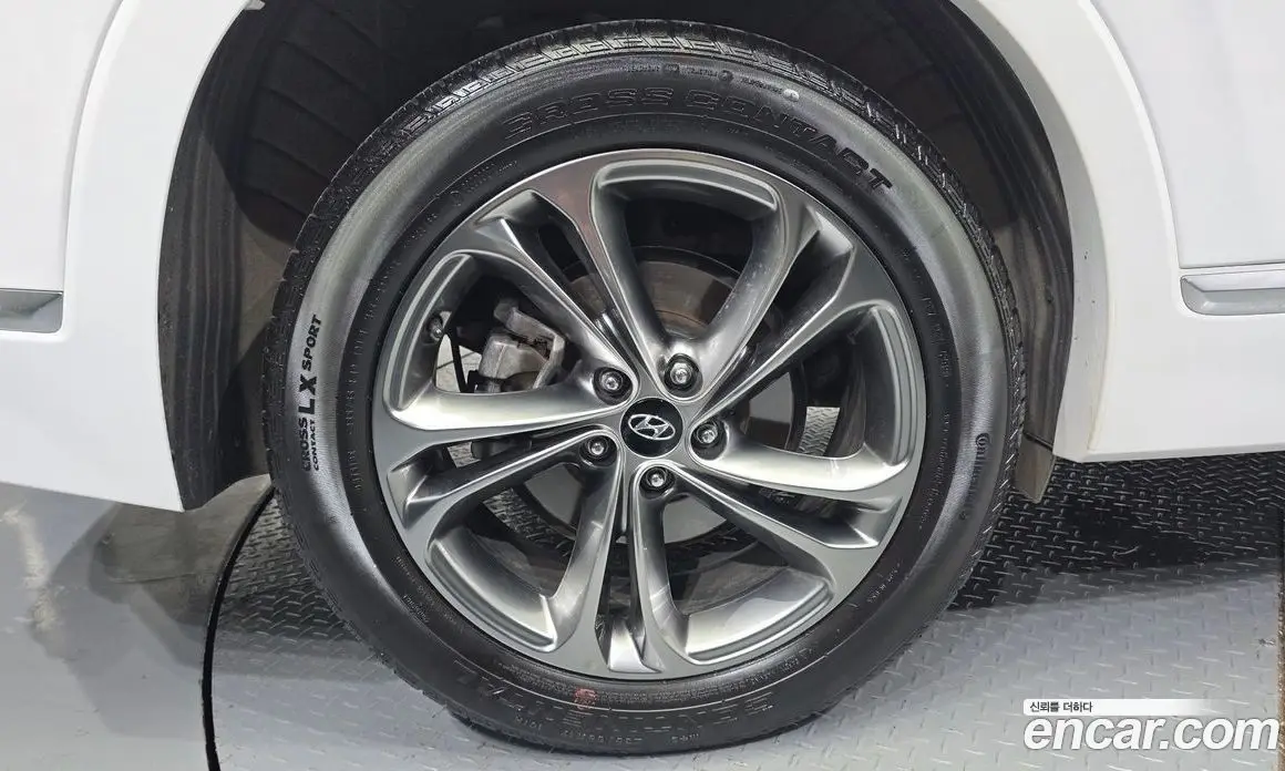 Hyundai Santa Fe 2019 2.0 автомат (гидро), фото 5 Hyundai Santa Fe 2019 2.0 автомат (гидро), фото 5