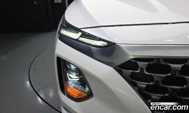 Hyundai Santa Fe 2019 2.0 автомат (гидро), миниатюра 8 Hyundai Santa Fe 2019 2.0 автомат (гидро), миниатюра 8