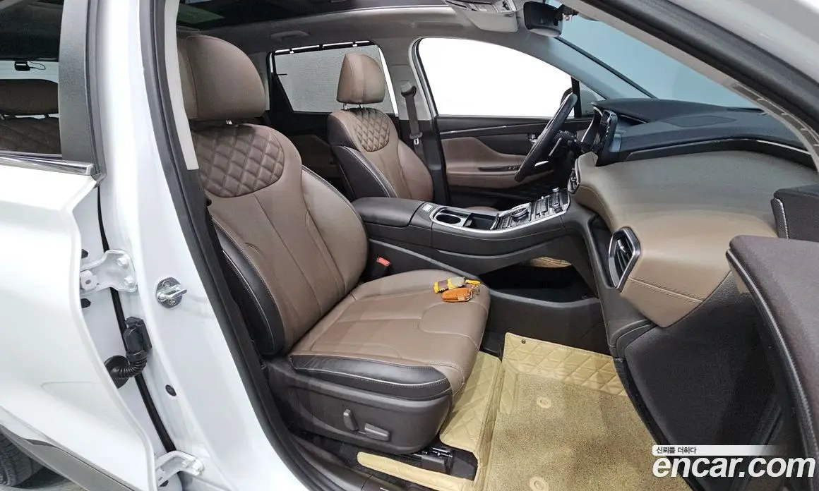 Hyundai Santa Fe 2021 2.2 автомат (гидро), фото 18 Hyundai Santa Fe 2021 2.2 автомат (гидро), фото 18