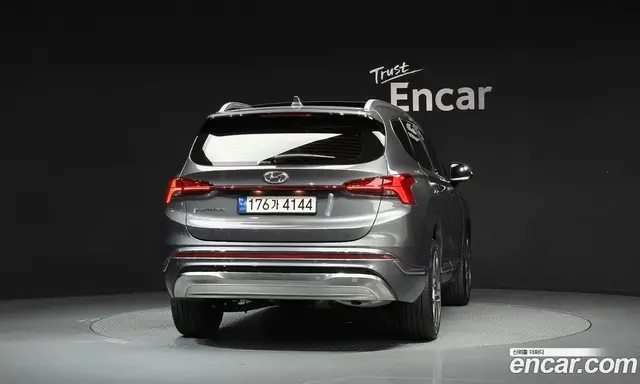 Hyundai Santa Fe 2022 2.5 автомат (гидро), миниатюра 4 Hyundai Santa Fe 2022 2.5 автомат (гидро), миниатюра 4