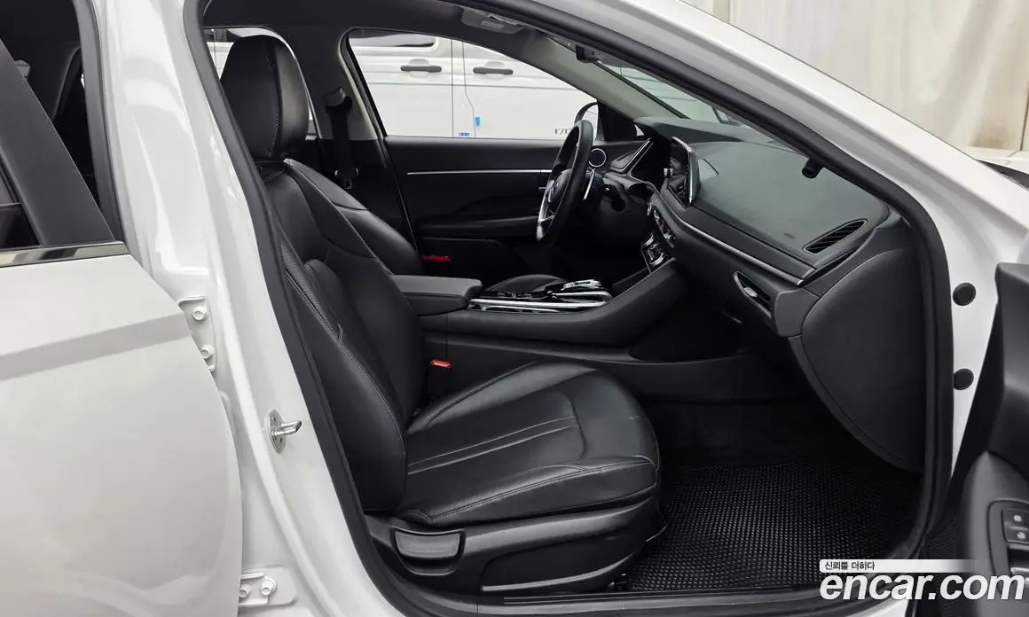 Hyundai Sonata 2019 2.0 автомат (гидро), фото 17