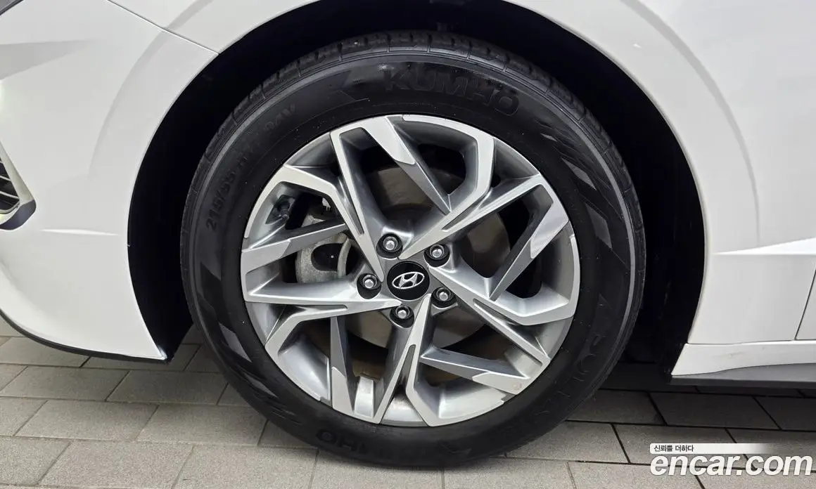 Hyundai Sonata 2019 2.0 автомат (гидро), фото 5